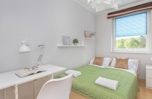Gdynia Apartamento | Apartment Near the Forest by Renters