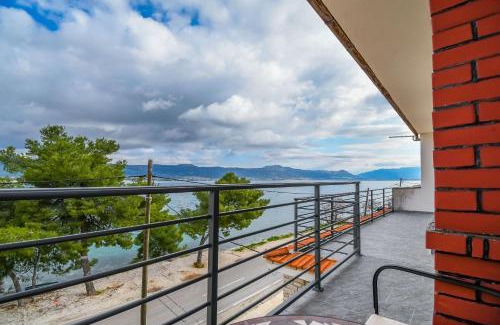 Arbanija Apartamento | Apartment Nela