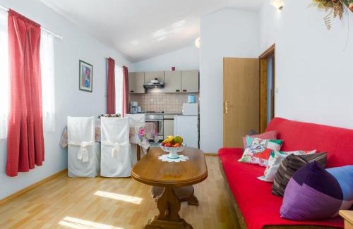 Kosinozici Apartamento | Apartment Nena-3 by Interhome