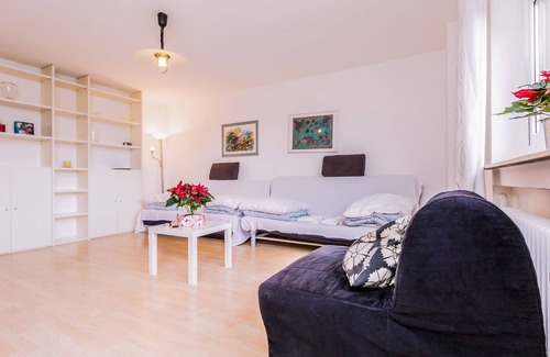 Kalk Apartamento | Apartment Neubrück K08, 65sqm, 1 bedroom, 1 living/bedroom, max. 5 persons