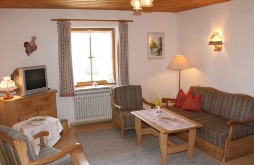 Ettenhausen Apartamento | Apartamento No. 5 / 1-4 pers., 72 m2 Aguja rugosa