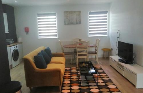 Truro Apartamento | Apartment No 8 - Stay in style in the heart of the Cathedral City.