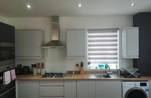 Truro Apartamento | Apartment No 8 - Stay in style in the heart of the Cathedral City.