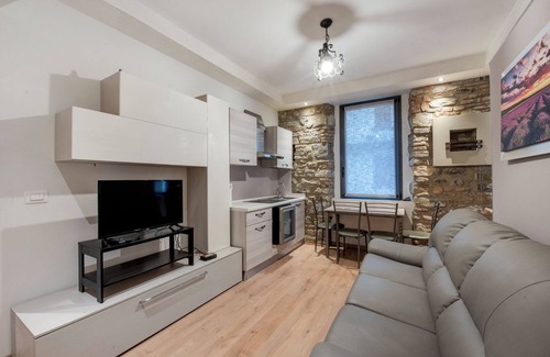 Caprino Bergamasco Apartamento | Apartamento 'Nottedì Case Vacanze 1' con Wi-Fi y aire acondicionado