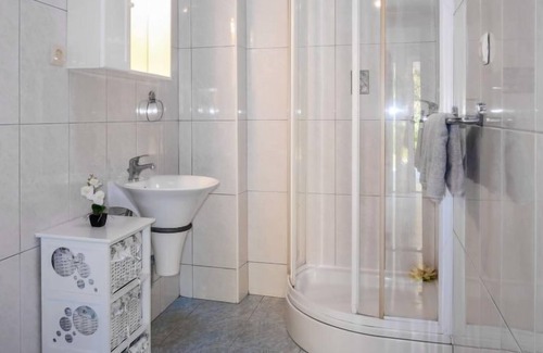 Rasopasno Apartamento | Apartamento Noah (MLK350) en Krk/Malinska - 2 personas, 1 dormitorios