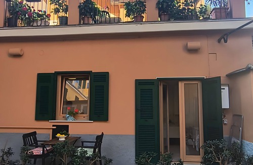 Nervi Apartamento | Apartment 'Nonna Gina' with Air Conditioning