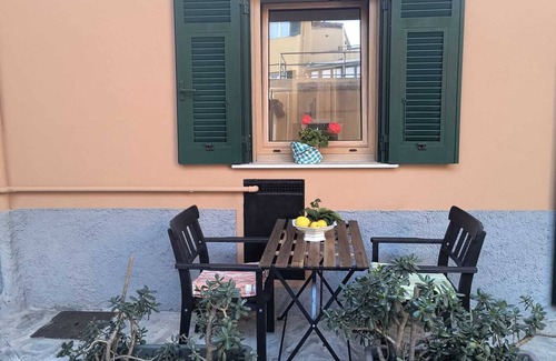 Nervi Apartamento | Apartment 'Nonna Gina' with Air Conditioning