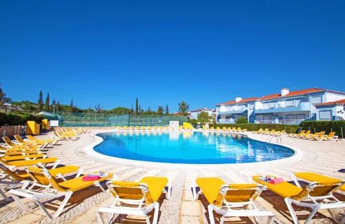 Portimao Apartamento | Apartment Oasis Park by Algarve Vacation
