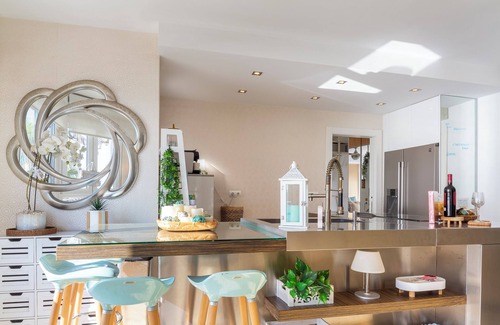 Almeria Apartamento | Apartamento "Ocean Views, Paseo Marítimo" con Terraza y Wi-Fi
