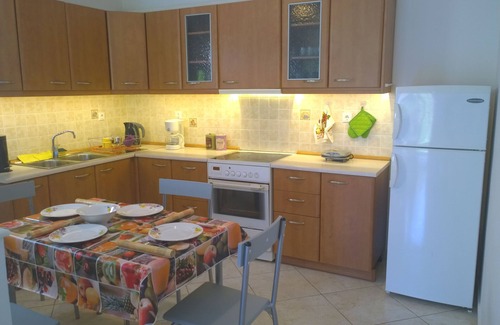 Koskinou Apartamento | Apartamento de 80m² construido en 2006 en la planta baja de la villa.