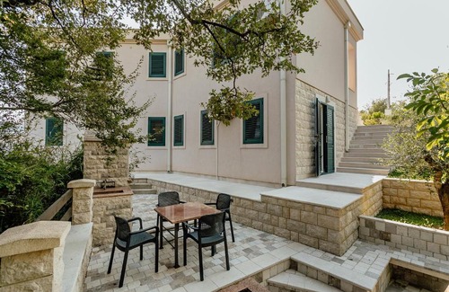 Ratisevina Apartamento | Apartment Olive Hill