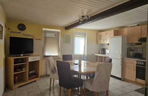 Ober-Morlen Apartamento | Apartment OM3 = Mario - House OM for 1-16 persons, 23km to FFM-North