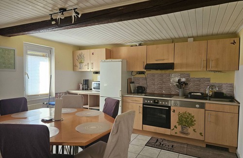 Ober-Morlen Apartamento | Apartment OM3 = Mario - House OM for 1-16 persons, 23km to FFM-North