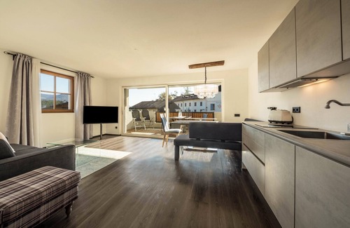 Tesimo Apartamento | Apartamento "Oma luisa - Schlosserhaus 31" con balcón, vistas a la montaña y Wi-Fi