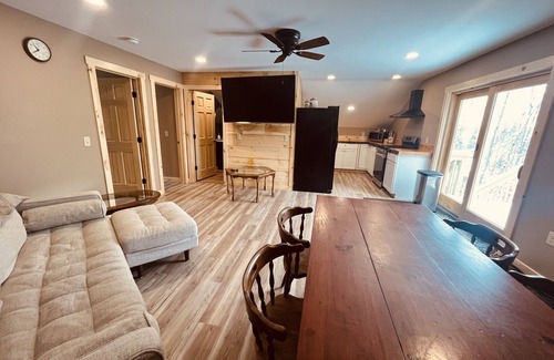 Pittsburg Apartamento | Waterfront apartment on First Connecticut Lake - Direct snowmobile trail access