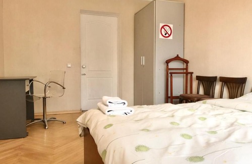 Solomjanskyj Apartamento | Apartment on Garmatna (Harmatna). Kiev. Ukraine.