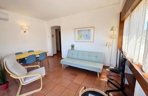 Torralta Apartamento | Apartment on the beach by amcf