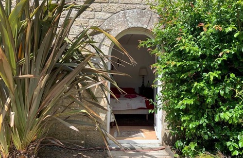 Loctudy Apartamento | apartment on the ground floor of a villa, directly by the sea