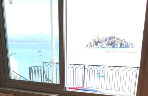 Argolis Region Apartamento | Apartment one breath from the sea in Tolo!!!5 meters from the sea,free sunbeds!!