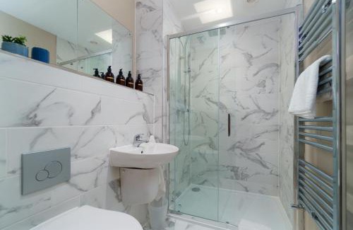 Plymouth Apartamento | Apartment One - King Bed - Free Private Parking - by Ocean City Retreats