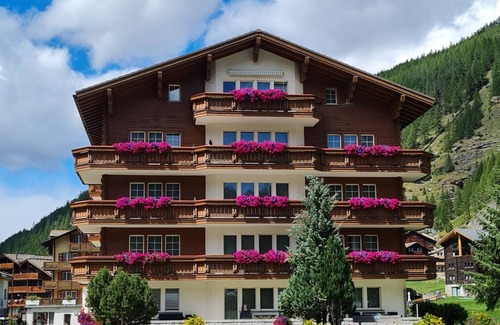 Saas Grund Apartamento | Apartamento Orion by Interhome