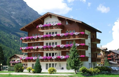 Saas Grund Apartamento | Apartamento Orion by Interhome