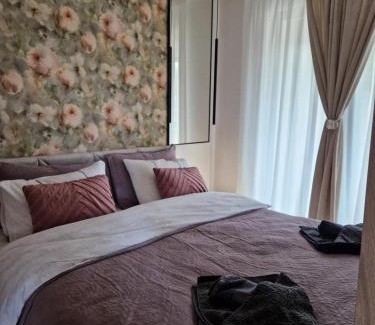 Divcibare Apartamento | Apartment Ornament Lux