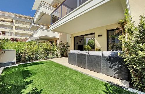 Pointe Croisette Apartamento | Apartment Palm Beach with a nice swimming pool