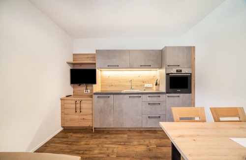 Racines Apartamento | Apartamento "Parigger Apt Lavendel" con vistas a la montaña, jardín compartido y Wi-Fi