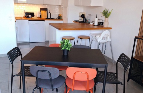 Saint-Denis Apartamento | Apartment Paris - La Plaine - Stade de France (sleeps 6+baby bed+parking)