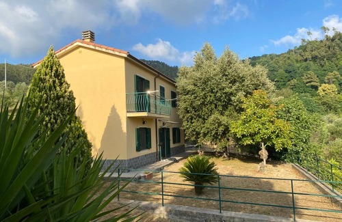 Deiva Marina Apartamento | Apartamento 'Pendolino' con vistas a la montaña, Wi-Fi y aire acondicionado
