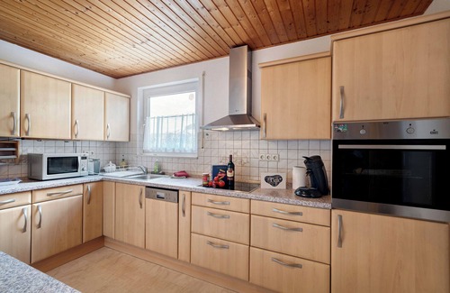 Sankt Georgen im Schwarzwald Apartamento | Apartamento 'Perkuhn' con vistas a la montaña, terraza privada y Wi-Fi