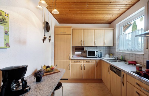 Sankt Georgen im Schwarzwald Apartamento | Apartamento 'Perkuhn' con vistas a la montaña, terraza privada y Wi-Fi