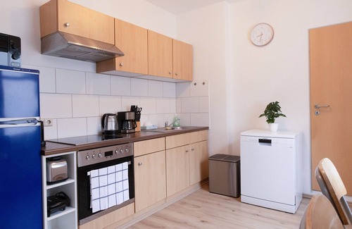 Finsterwalde Apartamento | Apartamento 'Sängerstadt Flat Peter' con ubicación céntrica, bañera, Wi-Fi
