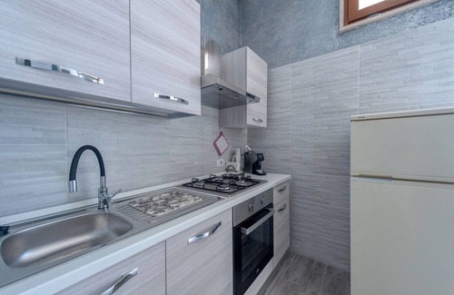 Squinzano Apartamento | Apartamento 'Petra' con jardín privado y Wi-Fi
