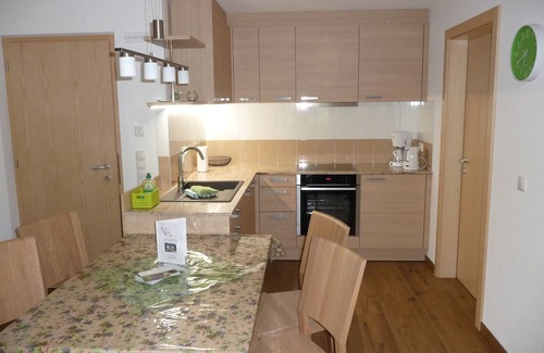 Martello Apartamento | Apartamento 'Pirchahof Waldruhe' con vistas a la montaña, terraza compartida y Wi-Fi