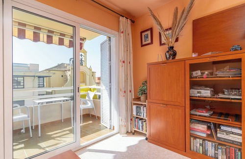 El Morche Apartamento | Apartamento 'Piso El Morche' con piscina compartida, terraza privada y Wi-Fi