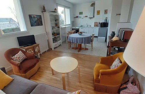 Etel Apartamento | Apartment playita M&Y. Cosy, 3-minute walk from port and ria d'Etel.