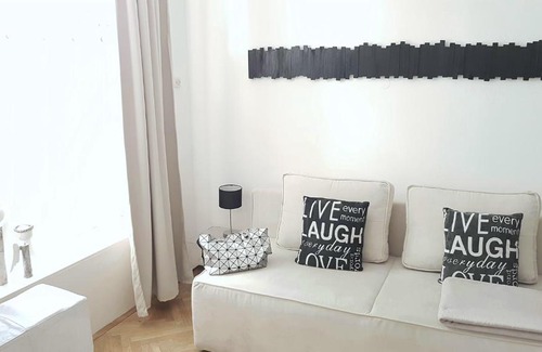 Ljubljana Old Town Apartamento | Apartment Pod Gradom