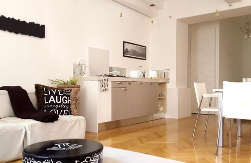 Ljubljana Old Town Apartamento | Apartment Pod Gradom