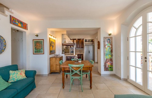 Riparbella Apartamento | Apartamento 'Podere Terraviva - Apt Mimosa' con vistas al mar, piscina compartida y Wi-Fi