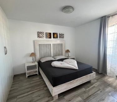 Los Cristianos Apartamento | Apartment Port Royal Exclusive Home
