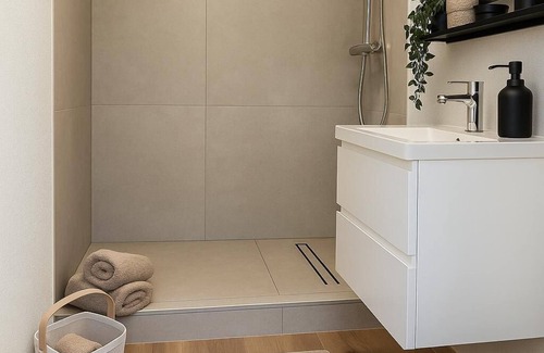 St. Leon Apartamento | Apartment-Private Bathroom-1