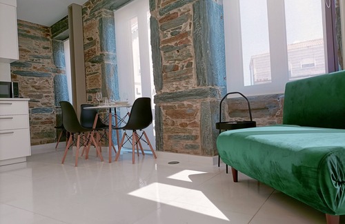 Vila Nova de Foz Coa Apartamento | Apartamento 'Valley Apartamentos T1' con vistas a la montaña, Wi-Fi y aire acondicionado.