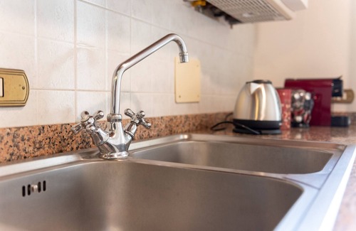 Lisciano Niccone Otro | Apartamento "Pugnano Alto - Grano" con piscina compartida y Wi-Fi