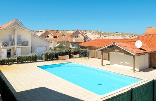 Biscarrosse Plage Apartamento | Apartment Résidence Belle Dune-2 by Interhome
