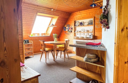 Suederhafen Apartamento | Apartamento 'Relas Ferienwohnungen - Spatzennest' con jardín compartido, balcón y Wi-Fi