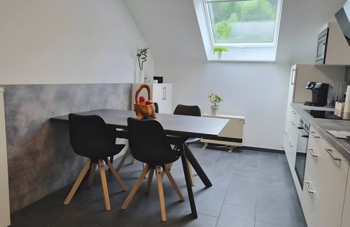 Bad Wildbad Apartamento | Apartamento 'Relax 2' con vistas a la montaña, terraza privada y Wi-Fi