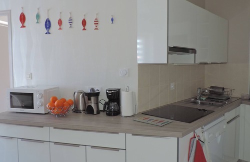 Saint-Marine Apartamento | Renovado apartamento de 100 metros del puerto y tiendas