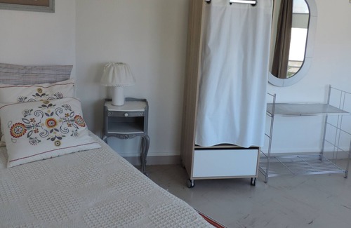Saint-Marine Apartamento | Renovado apartamento de 100 metros del puerto y tiendas